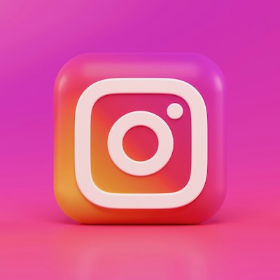 Social content on mobile